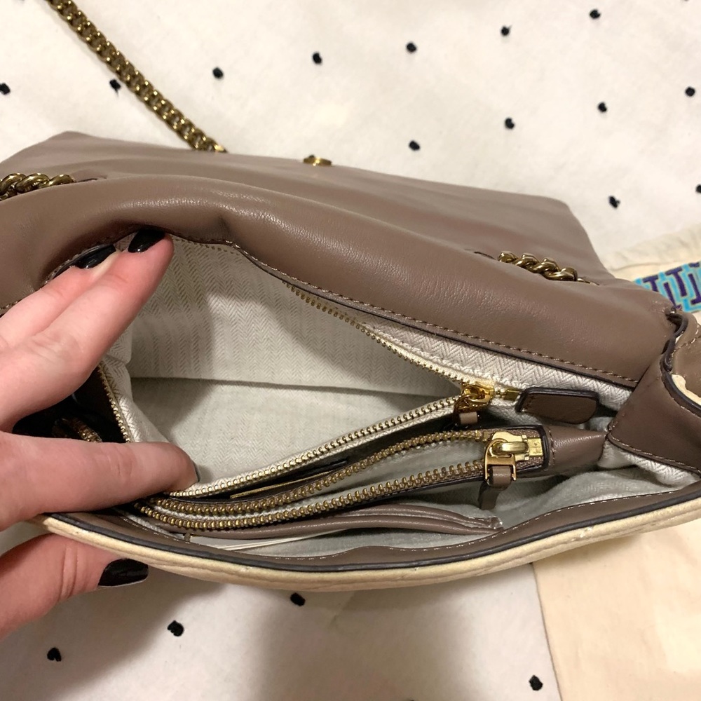 AUTHENTIC PRELOVED TORY BURCH KIRA MIXED CHEVRON